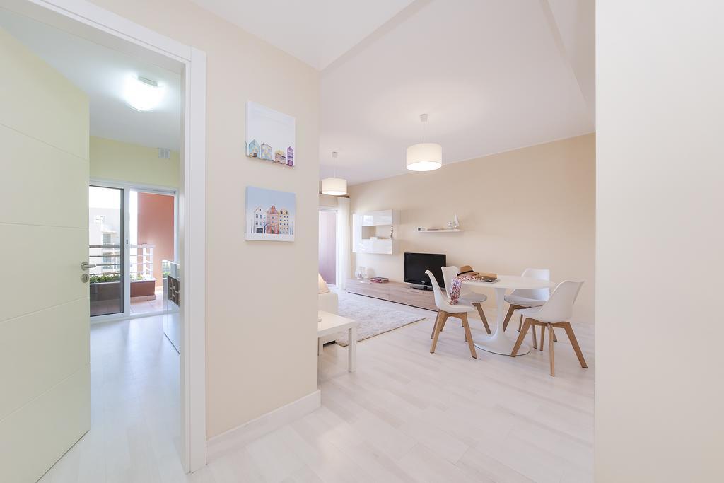 Rocha Blue Sea Apartment Portimao Bagian luar foto