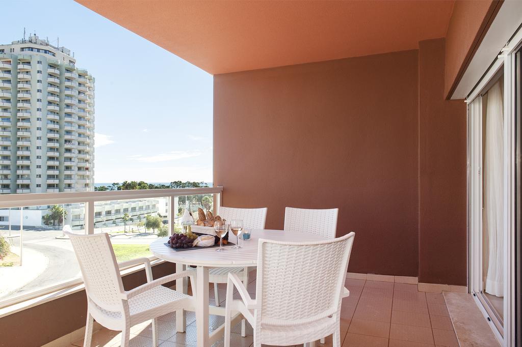 Rocha Blue Sea Apartment Portimao Bagian luar foto